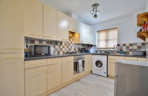 Kitchen- click for photo gallery